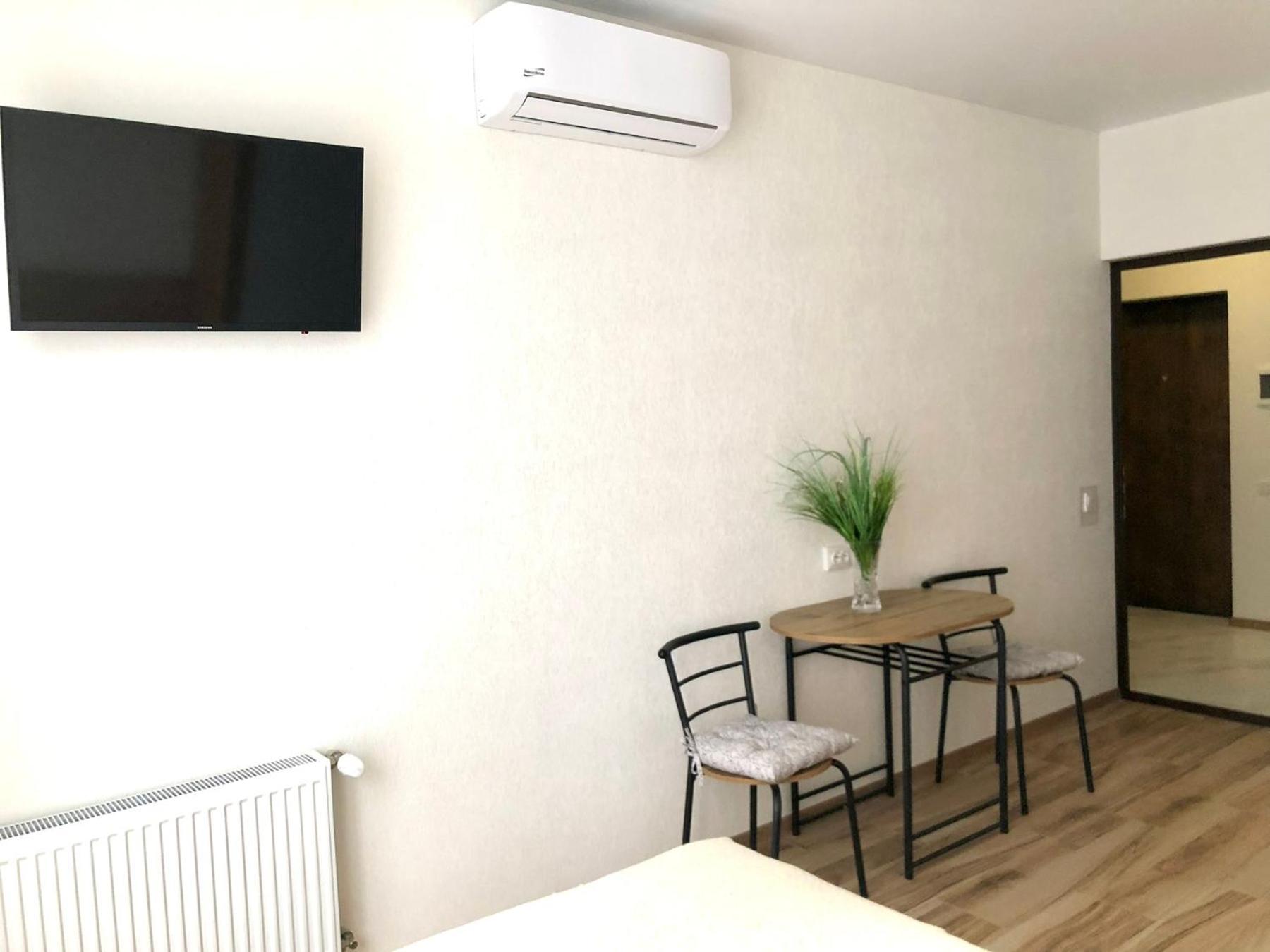 Osapart Hotel In A Complex Semycvit 3 Liov Exterior foto